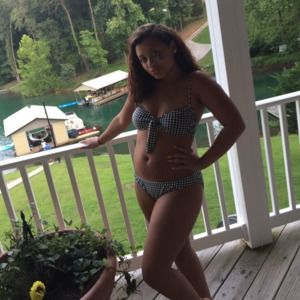 Meet your Posher, Cami